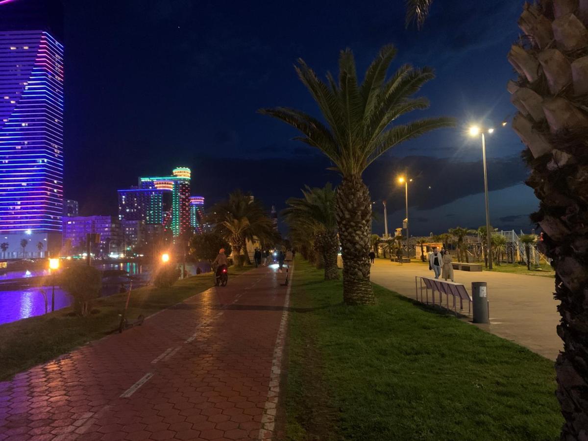 Vip Aparthotel Orbi City Sea View Batumi Exterior foto